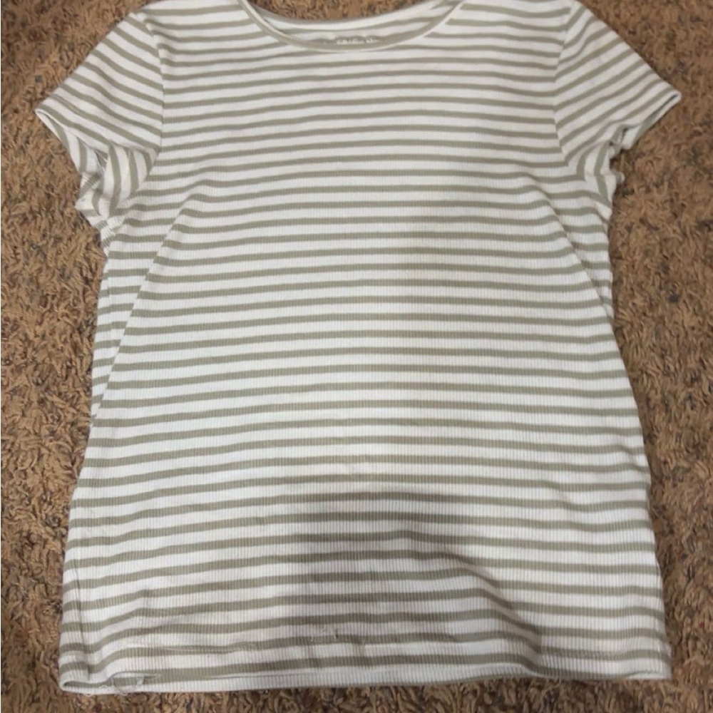 American Eagle Outfitters White and Gray Short Sleeve Tee